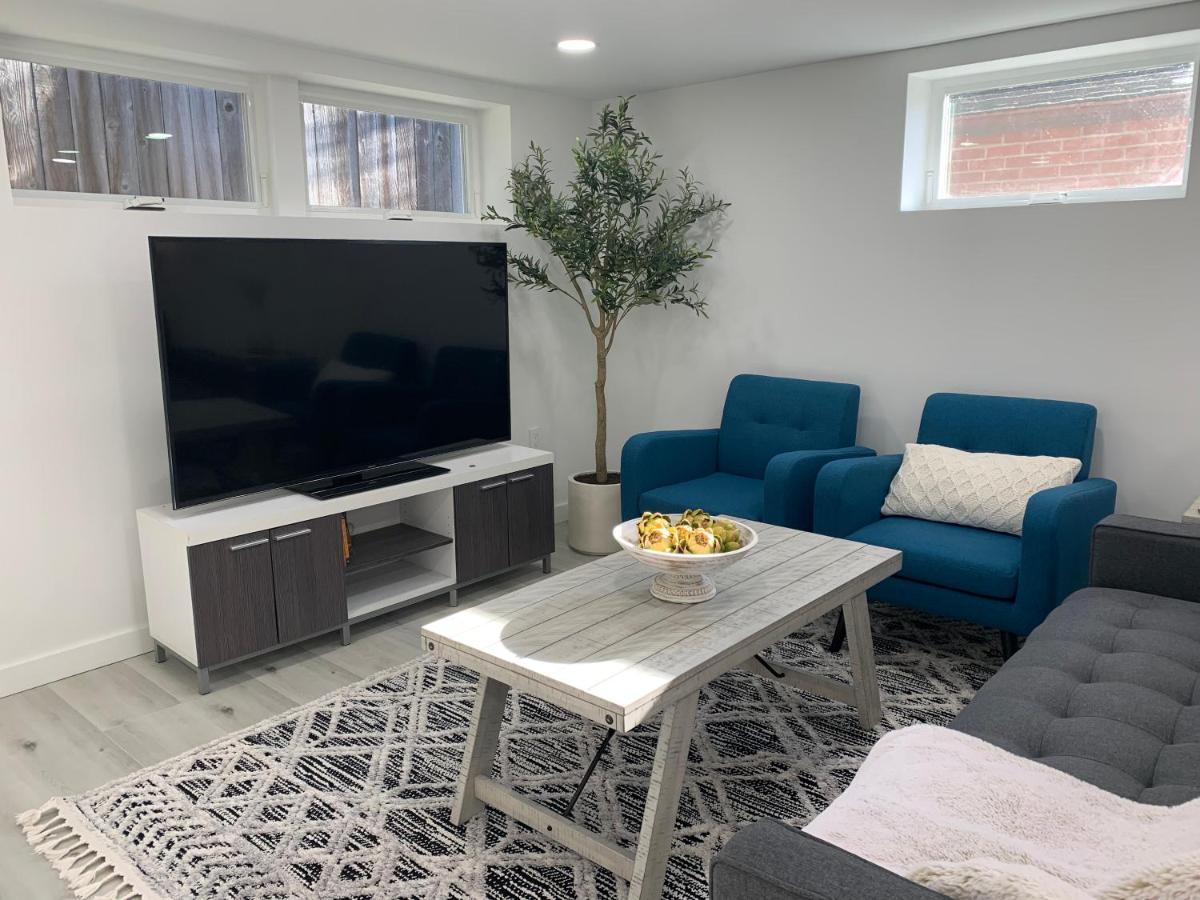 Location In Charming Downtown Ballard! Rare Find! *